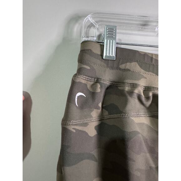 Zyia Active Green Camo Unwind Joggers - Picture 3 of 6